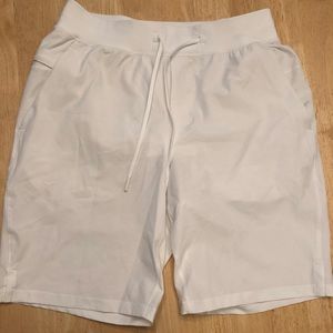 Men’s lululemon size M, 9” length shorts
